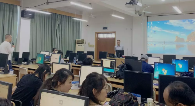 “AI+智能學習”共建人工智能學院項目教師賦能培訓會杭州站圓滿結束！
